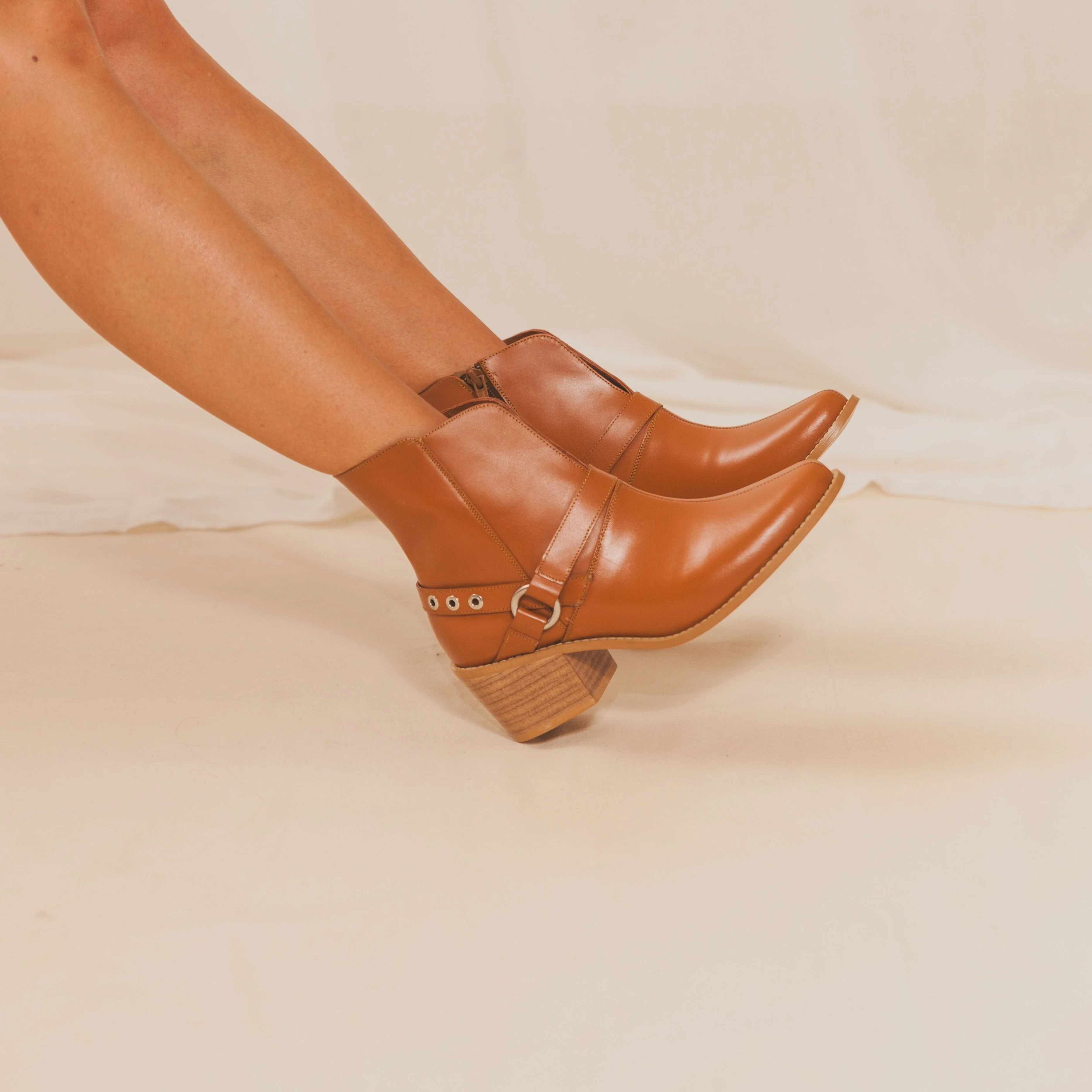 Constanza Miel - Image 7